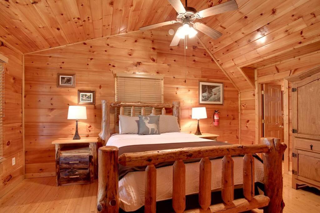 Brave Eagle Cabin Sevierville Kamer foto