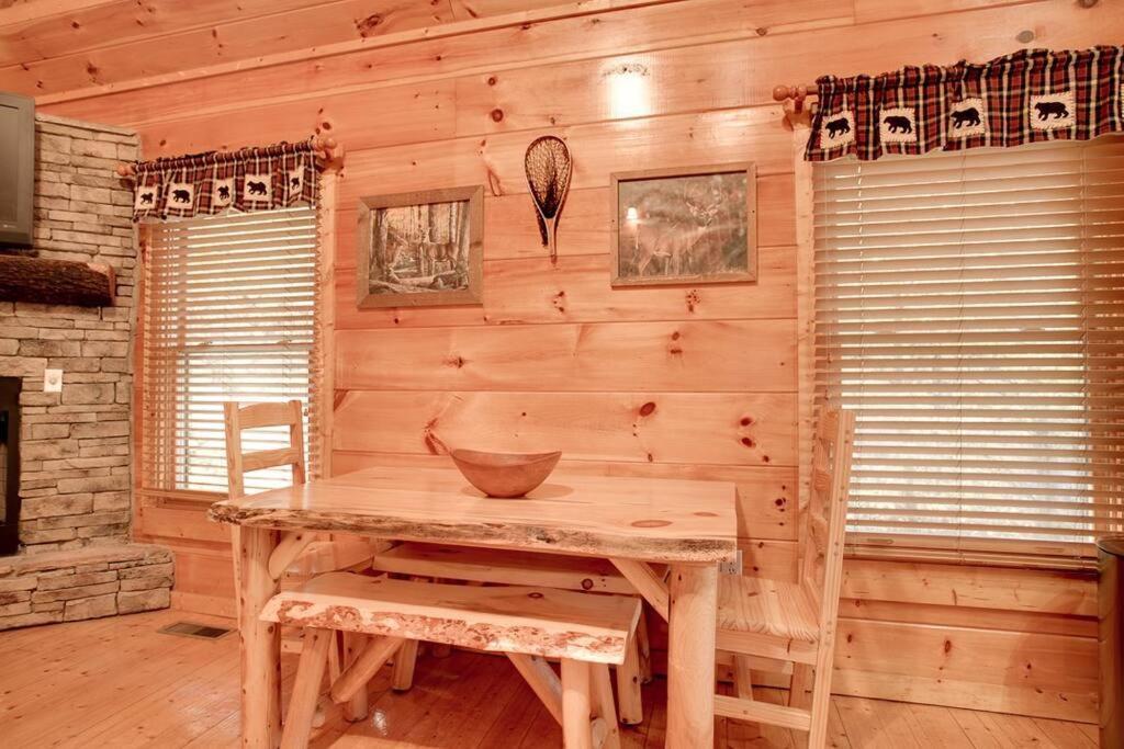 Brave Eagle Cabin Sevierville Kamer foto