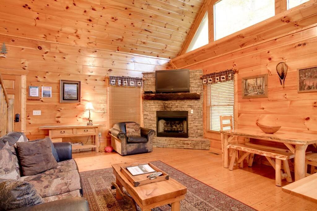 Brave Eagle Cabin Sevierville Kamer foto