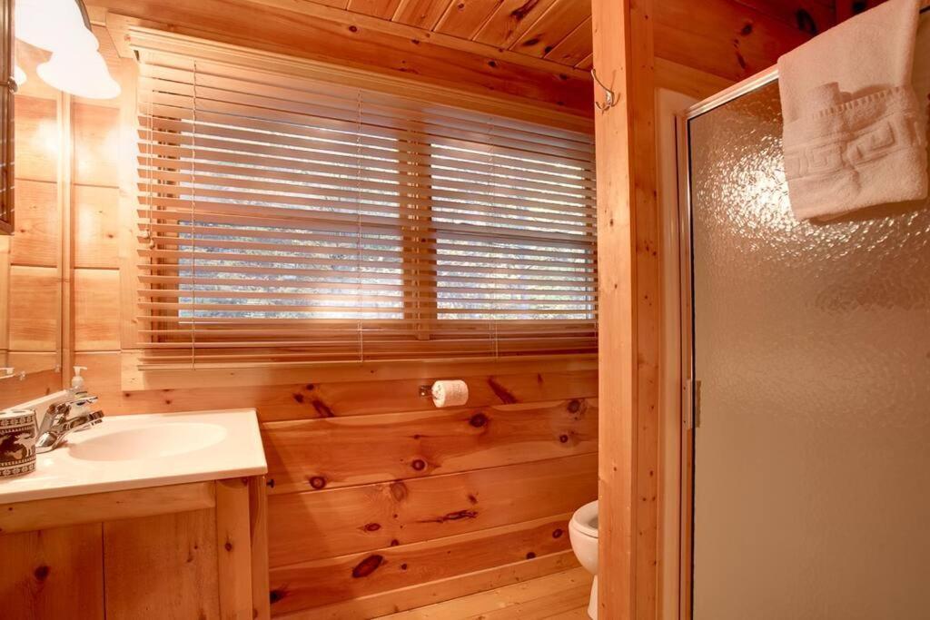 Brave Eagle Cabin Sevierville Kamer foto